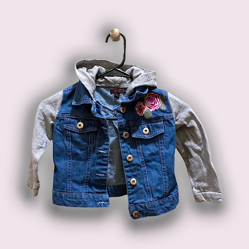 💫NWOT💫 girls NYC jean sweater JACKET
